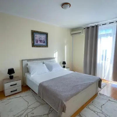 Apartman 200