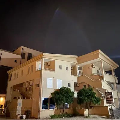 Apartmani Adelina