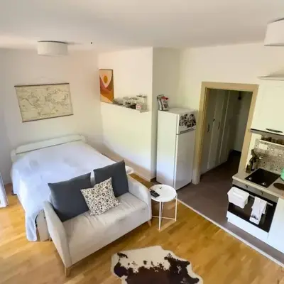 Pela's Apartment