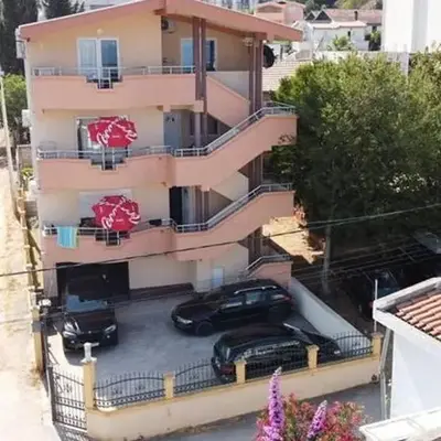 Ago Apartmani